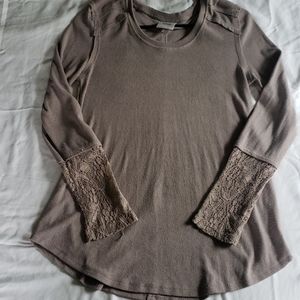 Tan Long sleeved medium scooped neck shirt